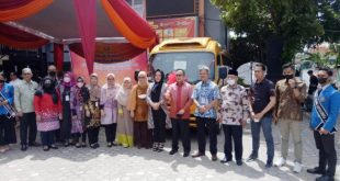 Eddy Santana dan Civitas STISIPOL Candradimuka