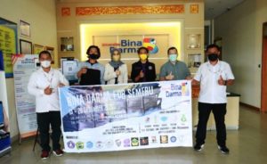 Universitas Bina Darma Utus Mahasiswa Salurkan Bantuan ke Semeru
