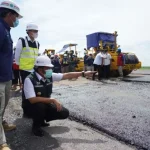 Pekerjaan peningkatan jalan provinsi yang menghubungkan Kabupaten Ogan Komering Ulu (OKU) Selatan di Sumatra Selatan (Sumsel), dengan Kabupaten Kaur di Provinsi Bengkulu, resmi rampung. (BEKISARMEDIA.ID/HAIRUDIN)