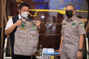 Gubernur Sumsel, Herman Deru, diminta menjadi Ketua Penasehat Radio Antar Penduduk Indonesia.