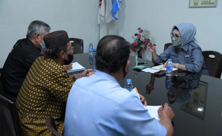 Hj. Anita Noeringhati Turun Langsung ke PT. Tunas Baru Lampung