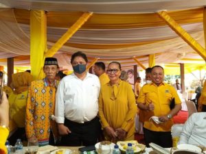 Muhammad Nasir bersama Airlangga Hartarto