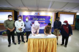 Penandatanganan Kerja Sama antara SMK Negeri 1 Lais dengan Universitas Bina Darma