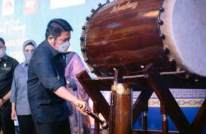 Gubernur Sumsel, Herman Deru, menghadiri launching Pasar Pojok Darussalam. (foto : Humas Pemprov Sumsel)
