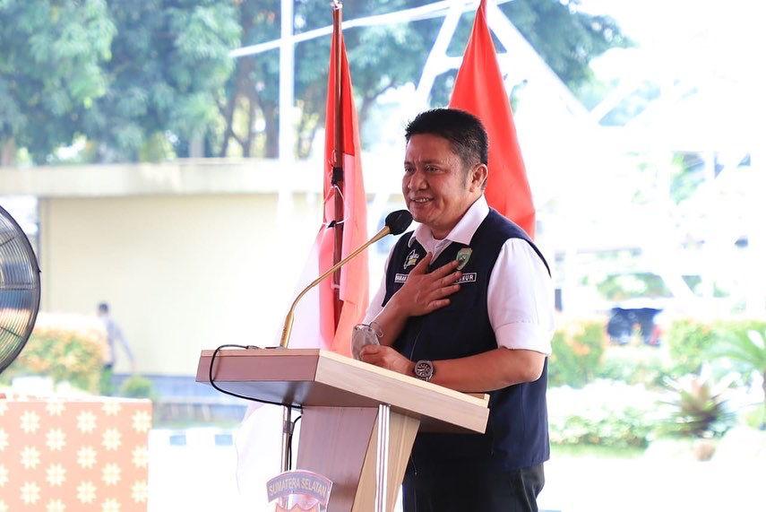 Gubernur Sumatera Selatan, Herman Deru, saat menghadiri acara peresmian Gedung Utama Presisi Mapolda Sumsel, pada hari Jum'at tanggal 1 April 2022. (foto : Humas Pemprov Sumsel)