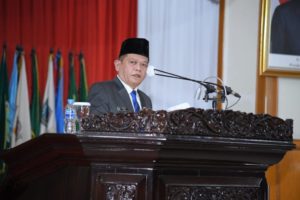 Anggota DPRD Sumsel dari Daerah Pemilihan Sumsel IX, Drs. Thamrin, M.Si., menyampaikan Laporan Hasil Reses Tahap I Tahun 2022. (foto : Ardiansyah/Humas DPRD Sumsel)