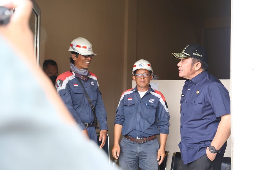 Gubernur Sumsel H Herman Deru, saat meninjau progras pembangunan tol Kapal Betung di kawasan Kecamatan Sembawa, Kabupaten Banyuasin, pada Hari Selasa 31 Mei 2022.(Foto: Humas Pemprov Sumsel)