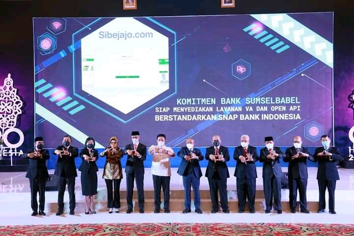 Gubernur Sumsel H. Herman Deru juga berkesempatan menjadi salah satu pembicara dalam acara Leaders Talk " Digitalization On Payment System" yang digelar Bank Indonesia di Hotel Aryaduta, Jumat (10/6) pagi.