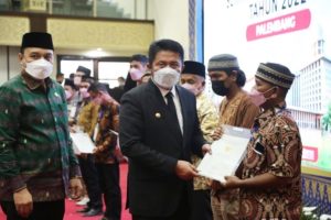 Herman Deru Komitmen Percepat Realisasasi Sertifikasi Tanah Wakaf di Sumsel. (foto : Humas Pemprov Sumsel)