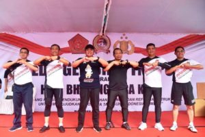Gubernur Sumsel, disela kegiatan sepeda gembira TNI-POLRI di Komplek Pakri Palembang, Minggu (19/6).