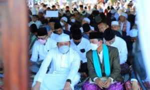 Gubernur Sumsel H Herman Deru, dalam sambutannya saat shalat Idul Adha 1443 H di Masjid Agung Sultan Mahmud Badaruddin Jayo Wikramo Palembang, Pada Hari Minggu 10 Juli 2022.(Foto: Humas Pemprov Sumsel)