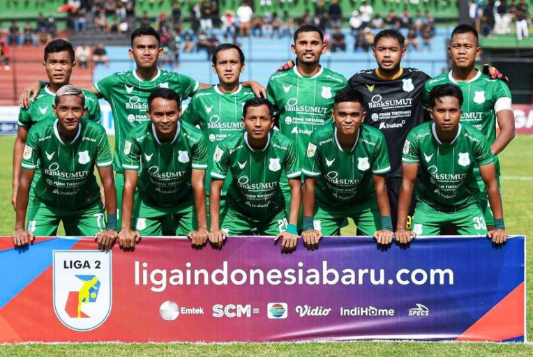 Skuad PSMS Medan saat menghadapi Sriwijaya FC di Stadion Teladan, Medan, pada hari Minggu tanggal 18 September 2022. (foto : instagram @official_psmsmedan)