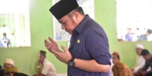 Herman Deru Bantu Pembangunan dan Pengembangan Masjid Nurul Huda. (foto : Humas Pemprov Sumsel)