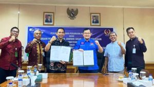 Ketua KONI Sumsel, Hendri Zainuddin, setelah melakukan penandatanganan MoU Perlindungan Bagi Atlet.