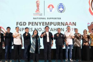 Gubernur Sumatera Selatan bersama Peserta Focus Group Discussion Penyempurnaan Instruksi Presiden Nomor 4 Tahun 2019.