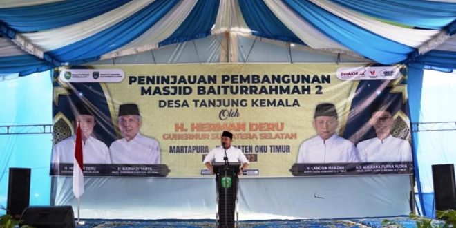 Gubernur Sumatera Selatan, Herman Deru, menghadiri acara Peninjauan Pembangunan Masjid Baiturrahmah II di Desa Tanjung Kemala, Kecamatan Martapura, Kabupaten Ogan Komering Ulu Timur, pada hari Minggu tanggal 5 Februari 2023.