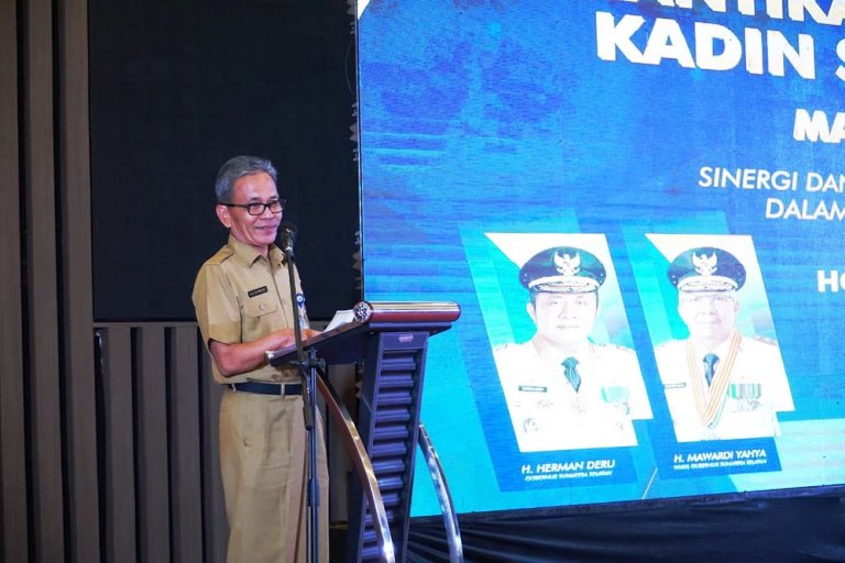 Sekretaris Daerah Provinsi Sumatera Selatan, Supriono, menghadiri Pengukuhan Dewan Pengurus KADIN Sumsel di Hotel Aryaduta, pada hari Senin tanggal 6 Februari 2023.