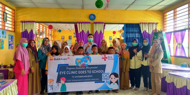 PT. Bukit Asam Tbk (PTBA) bekerja sama dengan RS. Bukit Asam Medika (RS BAM) menggelar kegiatan Eye Clinic Go to School pada 13-23 Februari 2023. Kegiatan ini meliputi pemeriksaan virus mata serta konsultasi bagi siswa dan siswi Sekolah Dasar.