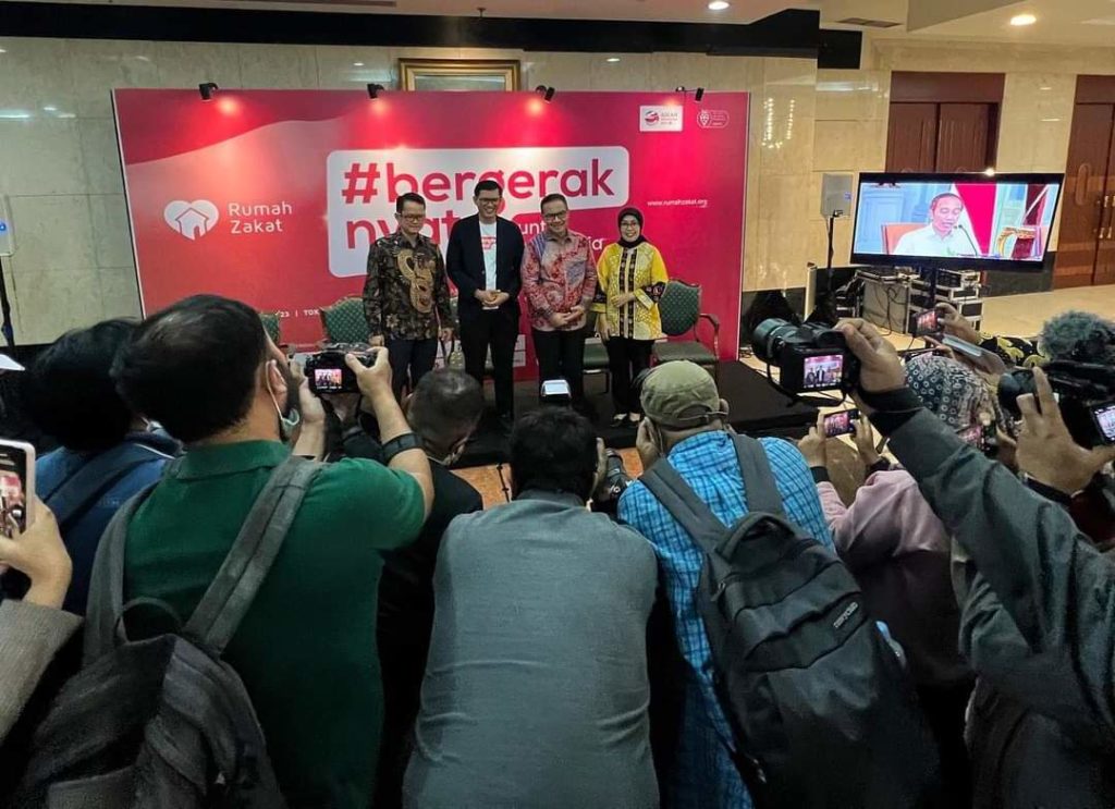 Rumah Zakat meluncurkan Gerakan #BergerakNyata untuk Indonesia. Gerakan ini bertujuan mengajak masyarakat melakukan aksi nyata untuk kebaikan diri sendiri dan sekitarnya.