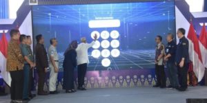 Mawardi Yahya, Wakil Gubernur Sumsel, saat launching modern E-Dempo dan Pemutihan PKB di Kambang Iwak Palembang, hari Kamis sore tanggal 30 Maret 2023.