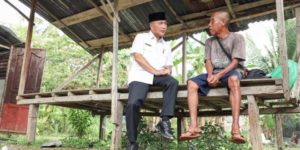 Hari Rabu tanggal 12 April 2023, Pj. Bupati Kabupaten Musi Banyuasin, H. Apriyadi Mahmud, mengunjungi salah satu pegiat seni atau musisi asal Sekayu yakni Mang Yanto (Herianto), yang saat ini mengidap tumor di bagian otak.
