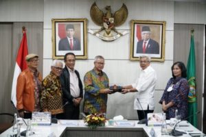 Wakil Gubernur Sumatera Selatan, Mawardi Yahya, menerima Kunjungan Panitia Kerja (Panja) Komisi II Dewan Perwakilan Rakyat Republik Indonesia di Gedung Bina Praja Pemerintah Provinsi Sumatera Selatan, hari Kamis tanggal 17 Maret 2023. (foto : Humas Pemprov Sumsel)