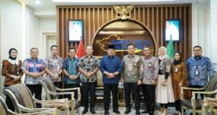 Gubernur Provinsi Sumatera Selatan (Sumsel), Herman Deru, menerima audiensi General Manager PT. Kilang Pertamina Internasional Refinery Unit III beserta rombongan, di ruang tamu Gubernur, hari Jumat siang tanggal 24 Maret 2023. (foto : Humas Pemprov Sumsel)