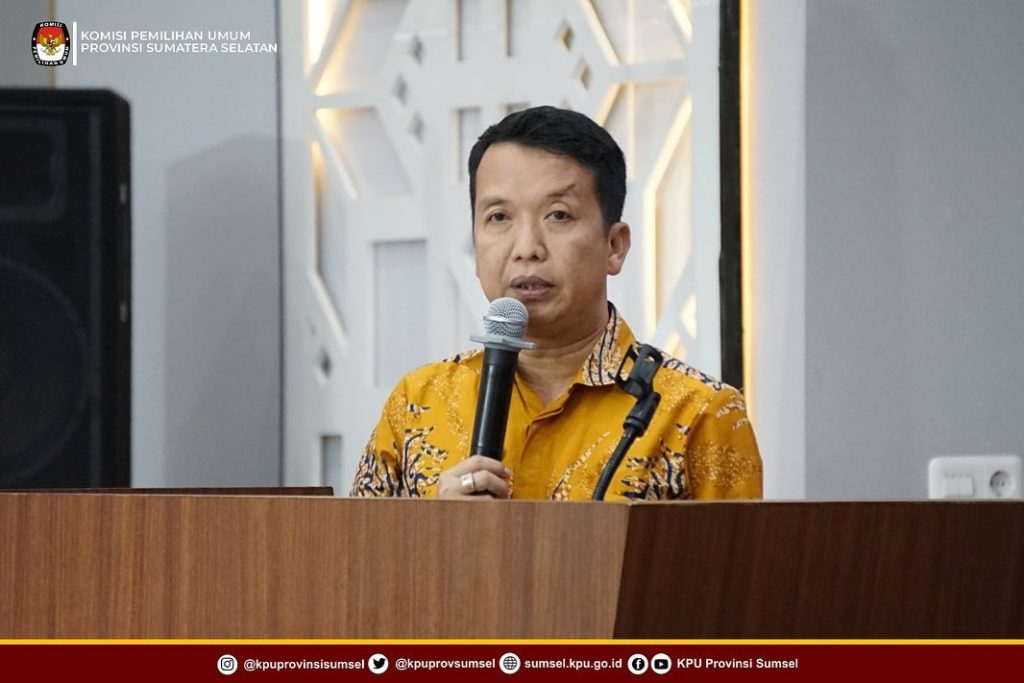 Ketua KPU Sumsel, Amrah Muslimin. (foto : IG KPUProvinsiSumsel)