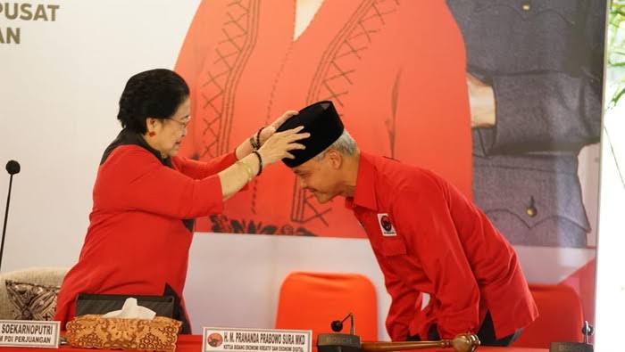 Ganjar Pranowo resmi diusung sebagai Bakal Calon Presiden Republik Indonesia oleh Partai Demokrasi Indonesia Perjuangan, Istana Batutulis, Bogor, Jawa Barat, hari Jumat tanggal 21 April 2023. (foto : musinews.id)