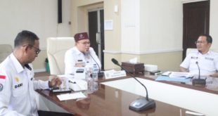 Pj. Bupati Muba, H. Apriyadi Mahmud, diwakili oleh Asisten Pemerintahan dan Kesejahteraan Rakyat Sekretariat Daerah (Setda) Muba, Yudi Herzandi, memimpin Rapat Finalisasi dan Pemantapan Data Pensasaran Percepatan Penghapusan Kemiskinan Ekstrem (P3KE) dalam penyaluran Bantuan Sosial tahun 2023 di ruang rapat Randik, hari Rabu tanggal 25 Mei 2023.