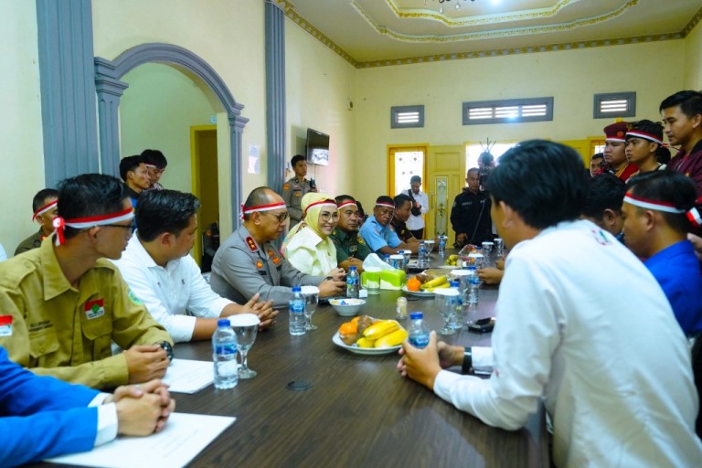 Suasana launching Rumah Kebangsaan AMPERA Cipayung Plus. Acara tersebut berlangsung di Jalan Prof. Dr. Soepomo, Kecamatan Kemuning, Kota Palembang, pada hari Kamis tanggal 15 Juni 2023. (foto : Humas DPRD Sumsel)