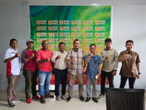 Ketua KONI Sumsel, Hendri Zainuddin, bersama pengurus KONI Kabupaten Musi Banyuasin, hari Selasa tanggal 13 Juni 2023.