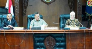 Ketua DPRD Sumsel, Hj. Anita Noeringhati, bersama Wakil Ketua DPRD DIY, Huda Tri Yudiana, dalam Kunjungan Kerja DPRD Sumsel pada hari Senin tanggal 12 Juni 2023.