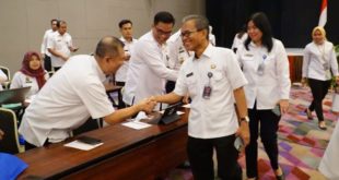 Sekretaris Daerah (Sekda) Provinsi Sumatera Selatan (Sumsel), Supriono, membuka secara resmi Forum Lintas Perangkat Daerah dan Pra Musrenbang dalam rangka Penyusunan Rencana Kerja Pemerintah Daerah (RKPD) Sumsel Tahun 2024, bertempat di Hotel The Zuri Kota Palembang, hari Rabu tanggal 5 April 2023. (foto : Humas Pemprov Sumsel)