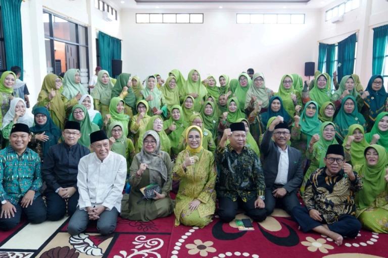 Peserta Konferensi Wilayah (Konferwil) XI Muslimat Nahdlatul Ulama (NU) Provinsi Sumatera Selatan (Sumsel) yang digelar di Asarama Haji Kota Palembang, pada hari Sabtu tanggal 24 Juni 2023. (foto : bekisarmedia.id/aprizal)