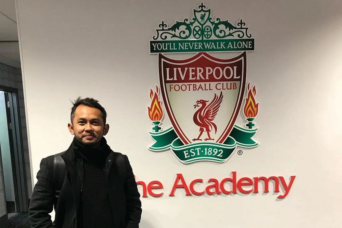Yusup Prasetyo, Alumni Analisa Teknik Alumni Liverpool Academy, dipercaya menjadi pelatih Sriwijaya FC Musim 2023/2024. (foto : genpi.co)