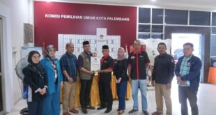 Pengurus Pimpinan Cabang (Pimcab) Partai Kebangkitan Nusantara (PKN) Kota Palembang menyerahkan berkas Perbaikan Dokumen Persyaratan Bakal Calon Anggota Dewan Perwakilan Rakyat Daerah (DPRD) Kota Palembang ke Komisi Pemilihan Umum (KPU) Kota Palembang, pada hari Minggu tanggal 9 Juli 2023. (foto : bekisarmedia.id/aprizal)