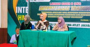 Ketua DPRD Sumsel, Hj. Anita Noeringhati, menjadi narasumber dalam acara Kegiatan Latihan Kader (LK) II dan Latihan Khusus Kohati (LKK) Tingkat Nasional yang diselenggarakan oleh HMI cabang Palembang di Wisma Atlet Jakabaring Sport City, pada hari Senin tanggal 17 Juli 2023. (foto : bekisarmedia.id/aprizal)