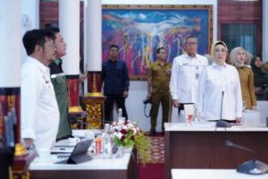 Ketua Dewan Perwakilan Rakyat Daerah (DPRD) Provinsi Sumatera Selatan (Sumsel), Hj. Anita Noeringhati, menghadiri Rapat Koordinasi (Rakor) penting yang membahas upaya antisipasi terkait ancaman iklim ekstrim El Nino, di Griya Agung Kota Palembang, pada hari Senin tanggal 17 Juli 2023. (foto : bekisarmedia.id/aprizal)