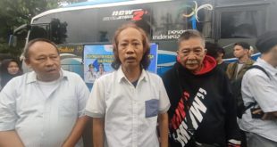 Ketua Umum Pengprov FHI Sumsel, H. Eddy Rianto, S.H., M.H., saat melepas keberangkatan tim hoki Sumsel yang bakal berlaga di ajang Pra-PON, pada hari Rabu tanggal 5 Juli 2023. (foto : bekisarmedia.id/aprizal)