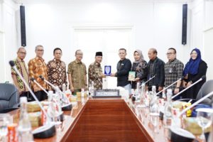 Pj. Bupati Muba, H. Apriyadi Mahmud, saat menerima jajaran PT. Permodalan Nasional Madani (PNM) Cabang Palembang di Kantor Perwakilan Musi Banyuasin di Palembang, pada hari Jumat tanggal 7 Juli 2023. (foto : bekisarmedia.id/arba'a)