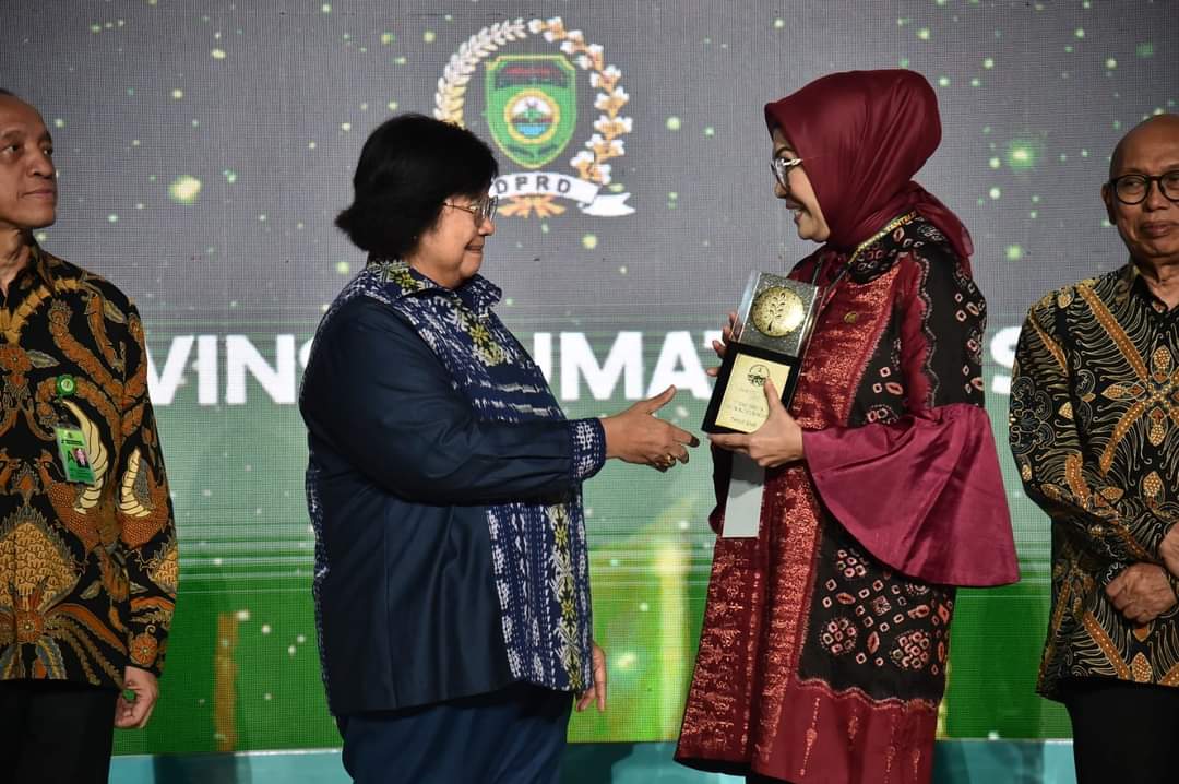 Dewan Perwakilan Rakyat Daerah (DPRD) Provinsi Sumatera Selatan (Sumsel) kembali menerima penghargaan Green Leadership Nirwasita Tantra tahun 2022 dari Kementerian Lingkungan Hidup dan Kehutanan (KLHK) Republik Indonesia di Jakarta pada hari Selasa tanggal 29 Agustus 2023.