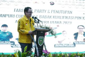 Ketua Umum Pengurus Besar (PB) Persatuan Boling Indonesia (PBI), Jerry Sambuaga, saat memberikan sambutannya pada acara Farewell Party Kejurnas Leanpuri Cup 2023 dan Babak Kualifikasi PON XXI Aceh-Sumatera Utara 2024 di Griya Agung Palembang, hari Senin tanggal 31 Juli 2023. (foto : bekisarmedia.id/hairudin)