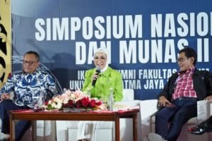 Ketua Dewan Perwakilan Rakyat Daerah (DPRD) Provinsi Sumatera Selatan (Sumsel), Hj. Anita Noeringhati, menjadi narasumber pada Simposium Nasional dan Musyawarah Nasional (Munas) II Ikatan Alumni Fakultas Hukum (IKAHUM) Universitas Atma Jaya Yogyakarta (UAJY), pada hari Sabtu tanggal 8 Juli 2023. (foto : Humas DPRD Sumsel)