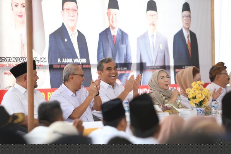 Sekretaris Jenderal (Sekjen) Partai Gerakan Indonesia Raya (Gerindra), Ahmad Muzani, menghadiri konsolidasi ribuan kader se Kabupaten Cilacap dan Banyumas, Provinsi Jawa Tengah, pada hari Rabu tanggal 30 Agustus 2023. (foto : SMSI)