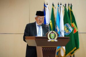 Wakil Gubernur Provinsi Sumatera Selatan, Mawardi Yahya, menyampaikan jawaban Gubernur Sumsel terhadap Pandangan Umum Fraksi-Fraksi Dewan Perwakilan Rakyat Daerah (DPRD) Sumsel terhadap Rancangan Peraturan Raperah (Raperda) Perubahan Anggaran Pendapatan dan Belanja Daerah (APBD) Sumsel Tahun Anggaran (TA) 2024, di Ruang Rapat Paripurna DPRD Sumsel pada hari Senin tanggal 21 Agustus 2023. (foto : Humas DPRD Sumsel)