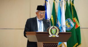 Wakil Gubernur Provinsi Sumatera Selatan, Mawardi Yahya, menyampaikan jawaban Gubernur Sumsel terhadap Pandangan Umum Fraksi-Fraksi Dewan Perwakilan Rakyat Daerah (DPRD) Sumsel terhadap Rancangan Peraturan Raperah (Raperda) Perubahan Anggaran Pendapatan dan Belanja Daerah (APBD) Sumsel Tahun Anggaran (TA) 2024, di Ruang Rapat Paripurna DPRD Sumsel pada hari Senin tanggal 21 Agustus 2023. (foto : Humas DPRD Sumsel)