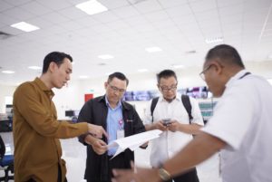 Wakil Ketua Dewan Perwakilan Rakyat Daerah (DPRD) Provinsi Sumatera Selatan (Sumsel), Muchendi, melakukan Kunjungan Kerja (Kunker) ke PT. OKI Pulp & Paper, perusahaan yang bergerak dalam bidang usaha industri bubur kertas terbesar di Asia Tenggara, di Kecamatan Air Sugihan, Kabupaten Ogan Komering Ilir (OKI).