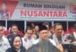 Ketua Umum Pimpinan Nasional Partai Kebangkitan Nusantara, Anas Urbaningrum, didampingi Ketua Pimpinan Daerah Partai Kebangkitan Nusantara Provinsi Sumatera Selatan, Hj. Lucianty, saat meresmikan Rumah Singgah Nusantara, hari Minggu tanggal 10 September 2023.