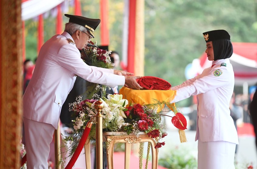 Upacara Penurunan bendera Peringatan Hari Ulang Tahun (HUT) Republik Indonesia ke 78 yang digelar di Griya Agung, pada hari Kamis sore tanggal 18 Agustus 2023, berlangsung sukses dengan Inspektur Upacara (Irup) yakni Wakil Gubernur (Wagub) Provinsi Sumatera Selatan (Sumsel), Mawardi Yahya.